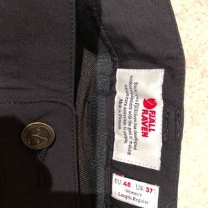 Fjalle Raven 18 black pants gently used